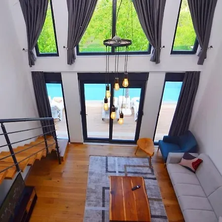 Doga Ile Basbasa Konforlu Tatil * カシュ